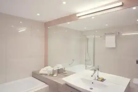 DoubleTree By Hilton Košice - 54