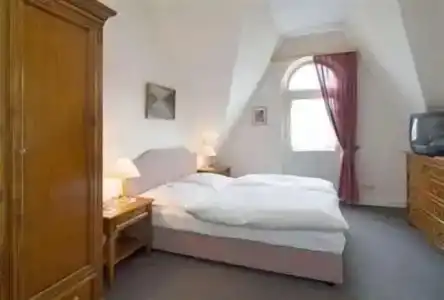 Spöttel - 3