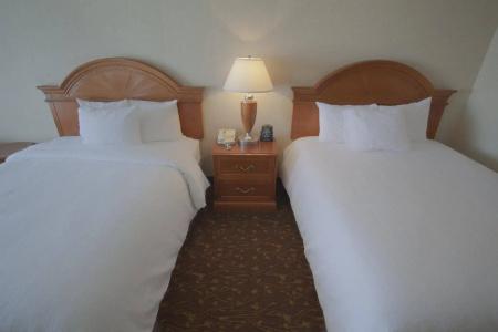 Hilton Garden Inn/Journal Center - 6