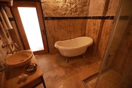 Sarnich Cave Suites - 43
