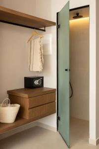 Ekati Mare Boutique Resort & Suites - 94