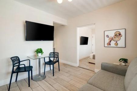 Waterside and Suites - 10