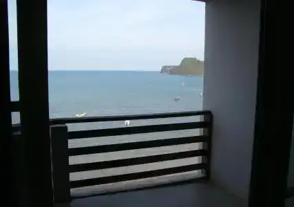 Hadthong - 2