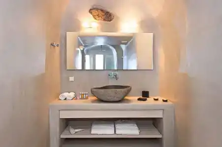 Porto Fira Suites - 8