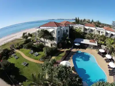 Golden Riviera Absolute Beachfront - 19