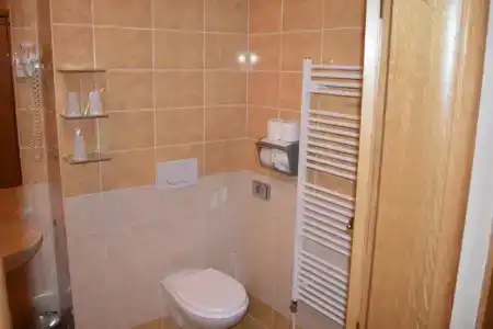 ApartSnjezna Kraljica - 62