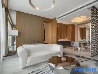 Renaissance Chengdu - 108