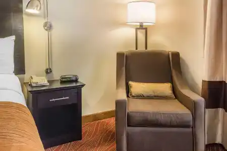 Comfort Inn & Suites LaGuardia Airport - 34