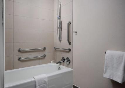 Sheraton Airport - 7