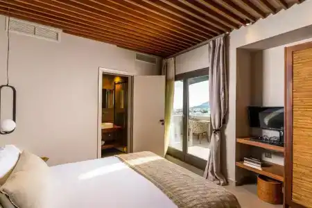 Uma Ray Suites - 41