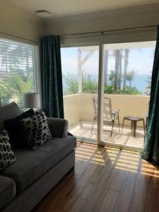 Seaside Laguna Inn & Suites - 86