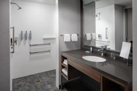 Courtyard by Marriott Chicago Downtown/River North - 38