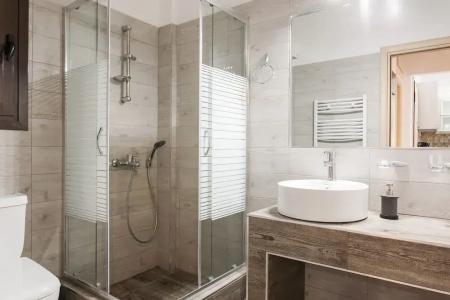 Nicholas Point and Rooms - 137