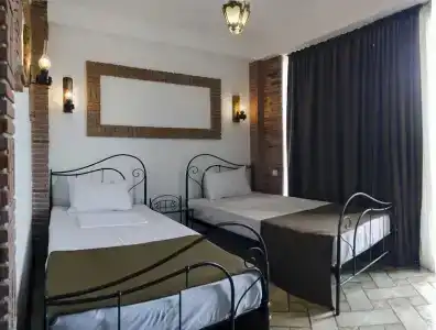 Janashia Boutiques - 1
