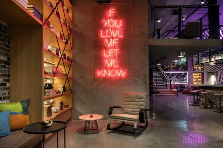 Moxy San Diego Gaslamp Quarter - 16