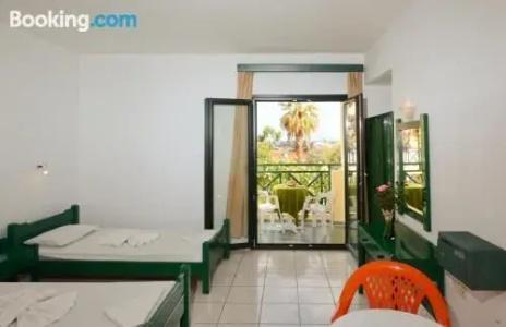 Milos Studios - 10