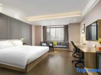 Atour Xi'an Gaoxin Tangyan Road Branch - 111