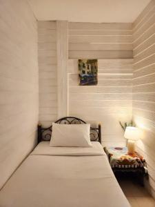 Back Home Backpackers - 29