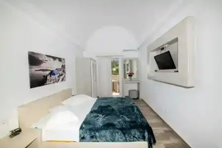 Argiris Studios - 83