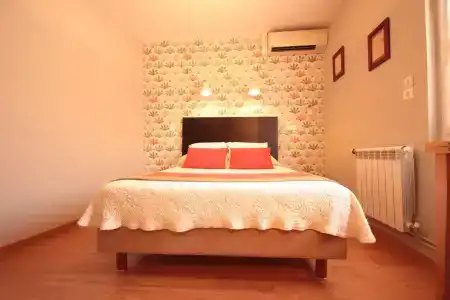 Hôtel Des Arts, Artisanal et Indépendant - 6