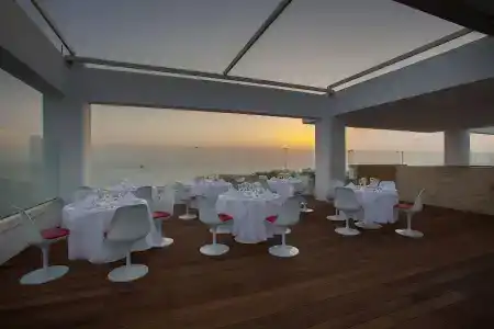 King Evelthon Beach & Resort - 26