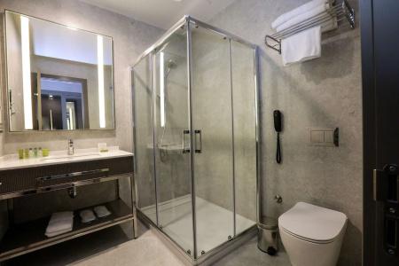 DoubleTree By Hilton Izmir Airport - 8