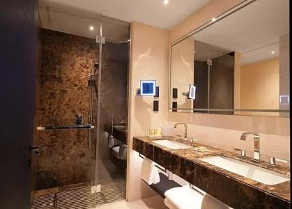 Hilton Belgrade - 36