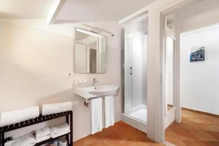 Tasso Suites & Spa - 104
