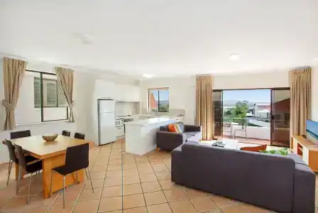 Noosa International - 46