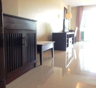 August Suites - 13