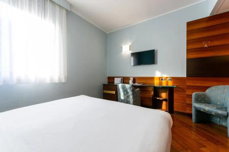Mirage Sure Hotel Collection by Best Western - 5