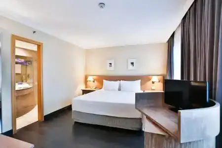 Park Inn by Radisson Berrini - 98