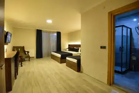 Sandal Otel - 109