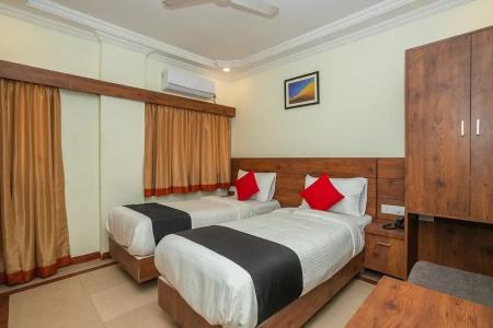 Capital O 13184 Savi International - 22