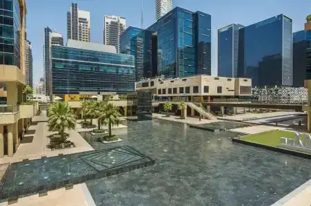 DoubleTree by Hilton Dubai - Business Bay - 3
