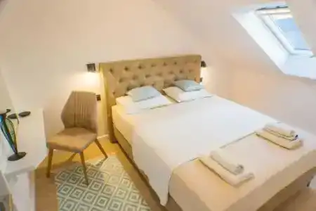 Riva Guesthouse - 4