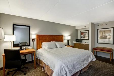 Hampton Inn-Naval Base - 36