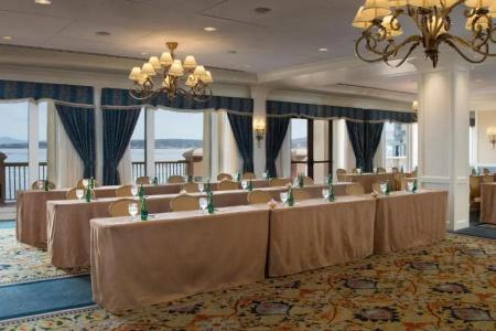 Monterey Plaza & Spa - 18