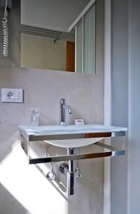 Ariston - 58