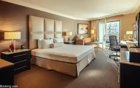 The Waterfront Beach Resort, A Hilton - 55