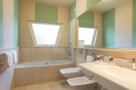 Mercure Tirrenia Green Park - 51