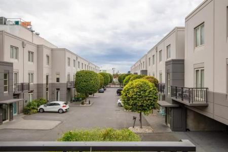 Quest Prahran - 2