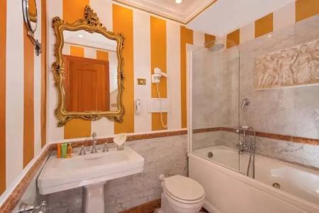 The Inn at the Spanish Steps - 6