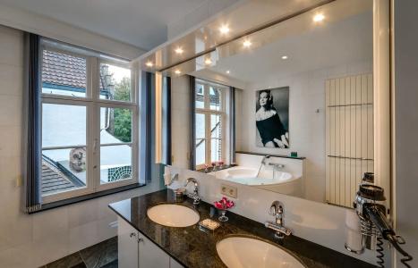 Canalside House - Luxury - 7