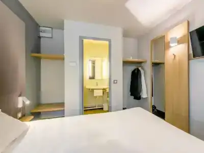 b&b hôTel Rennes Sud Chantepie - 37