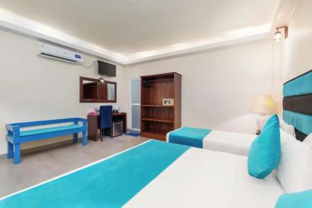 Beach Corridor & Spa - 50