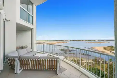 Crystal Bay On The Broadwater - 70