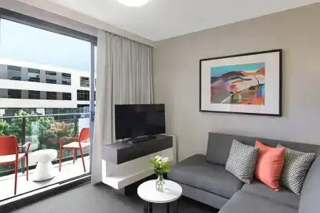 Adina Apartment Airport - 67