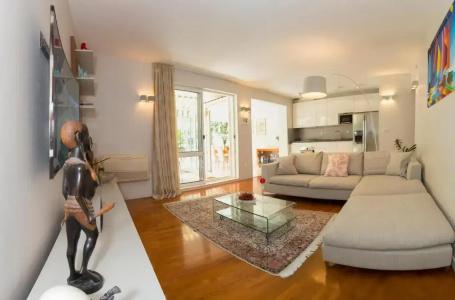 Garden Apartment - 148