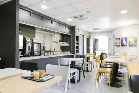 b&b hôTel Hyeres - 19